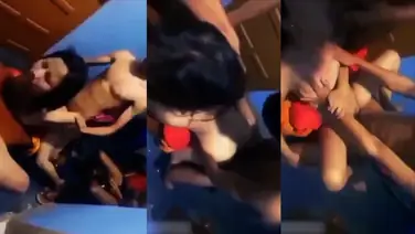 Istri Pasrah Digilir Tiga Pria Liar Di Ranjang Panas